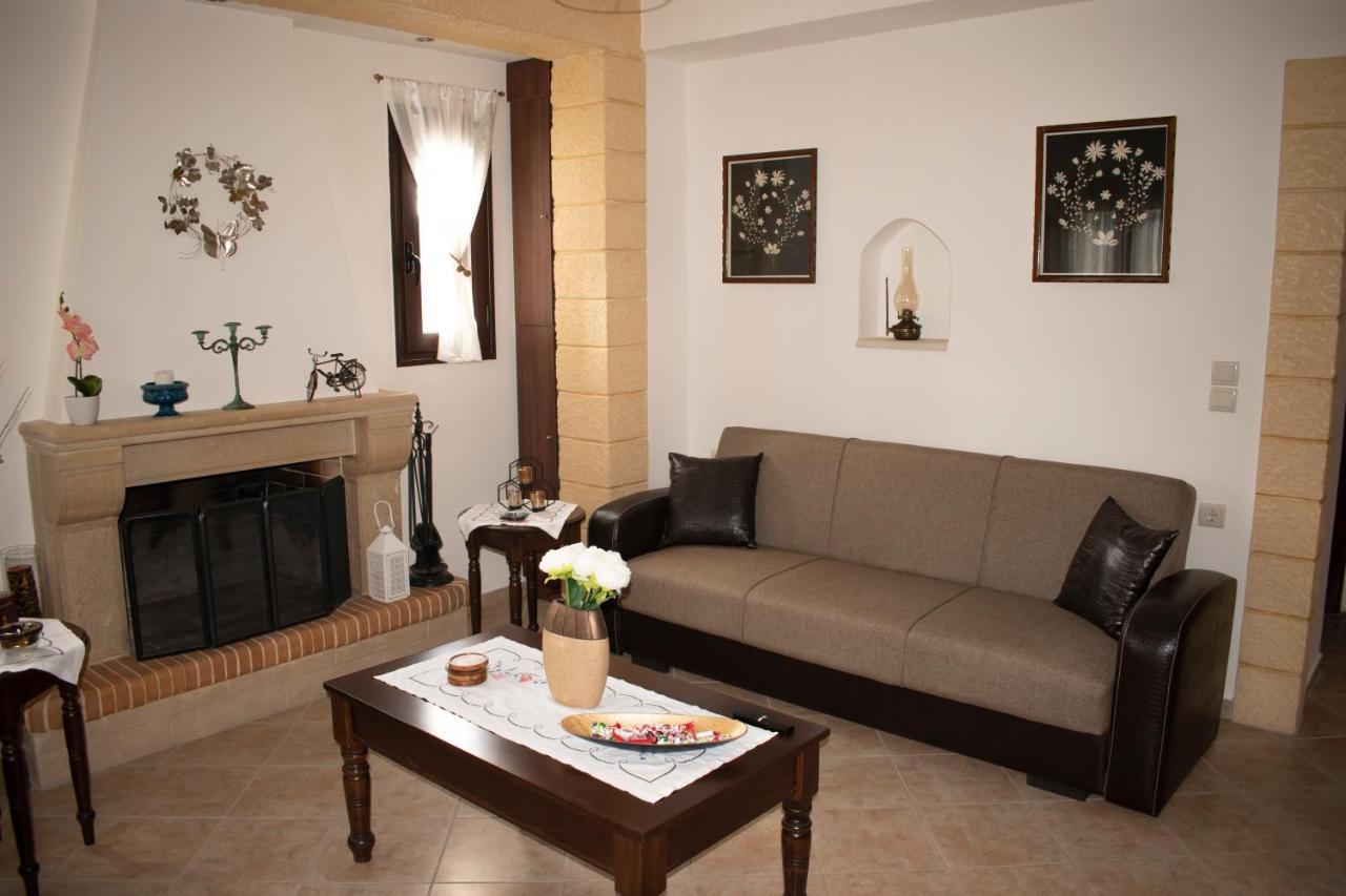 Villa House Of Harmony Kamisianá Esterno foto
