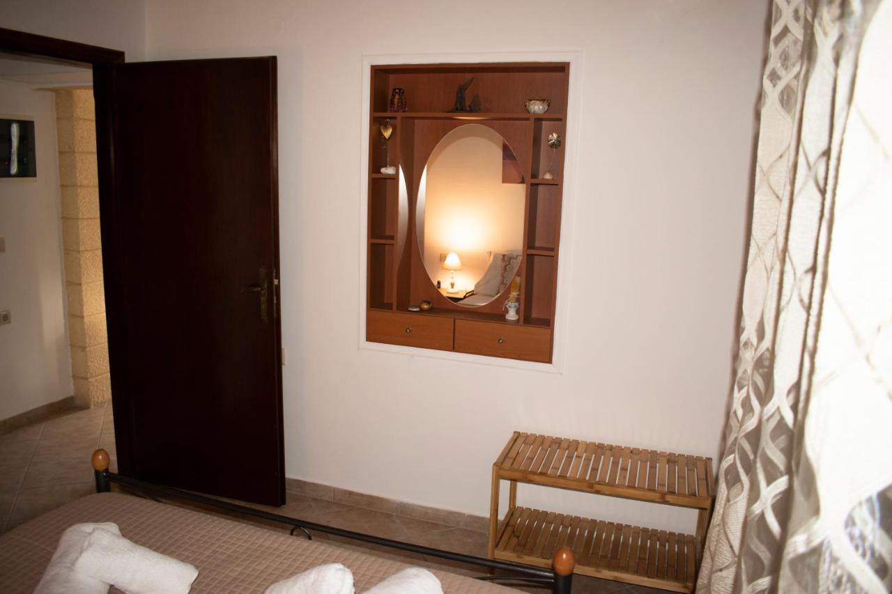 Villa House Of Harmony Kamisianá Esterno foto